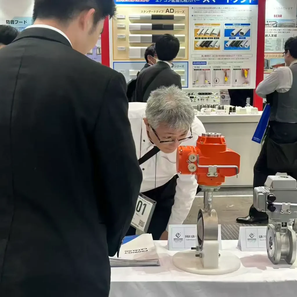 Highlights from HVAC&R Japan 2026: GRAT Successfully Participation 2 customer is curious about GRAT product