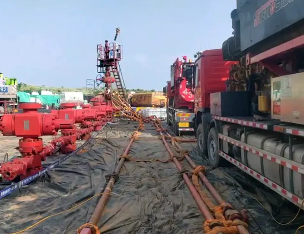 Oil Extraction 石油开采